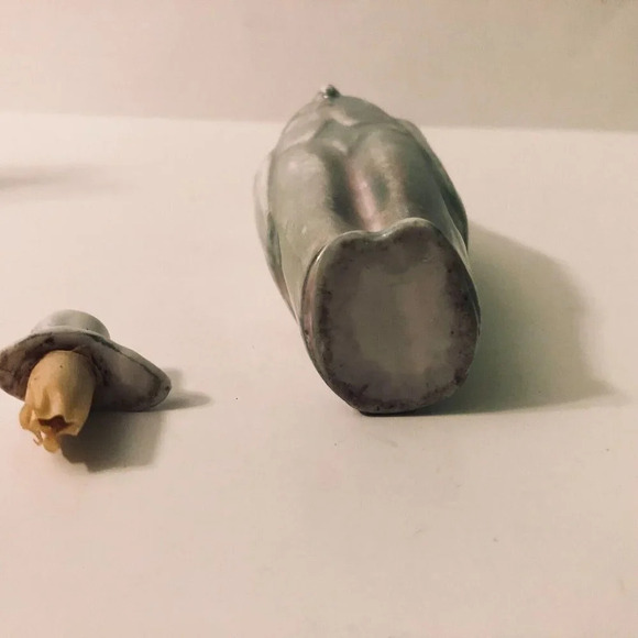 Vintage Penguins Pocket Flask with Cork Stopper  4.5 Inch Tall Figurines - Picture 9 of 16